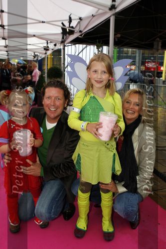 Amsterdam 6 oktober 2006
Premiere Winx club in pepsi stage.
Henkjan Smits met kinderen en vrouw