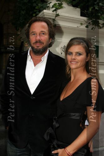 Amsterdam, 18 Oktober 2006
Beau Monde Awards 2006
Herman Heinsbroek met zijn vrouw Judith Heinsbroek