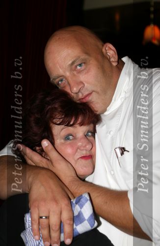 Nijkerk, 2 Oktober 2006
Feestavond War child
Chef-Kok Herman den Blijker samen met Imca Marina