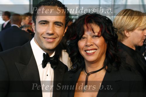 Rotterdam 7 oktober 2006
Premiere Cats in nieuwe Luxor.
Jamai zijn moeder en vriend
