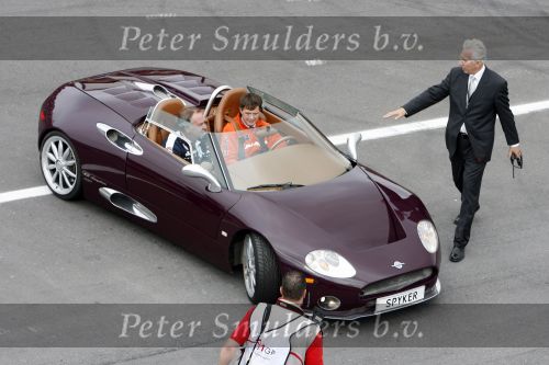 Zandvoort 1 oktober 2006
A1 GP op zanvoort.
  Jan Peter Balkenende in Spyker cabrio