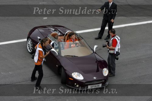 Zandvoort 1 oktober 2006
A1 GP op zanvoort.
  Jan Peter Balkenende in Spyker cabrio