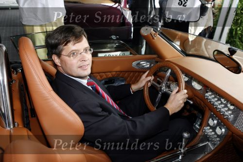 Zandvoort 1 oktober 2006
A1 GP op zanvoort.
  Jan Peter Balkenende in Spyker cabrio