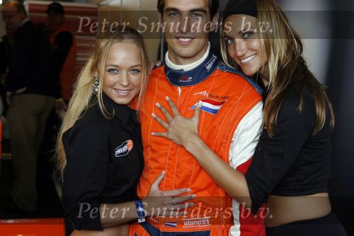 Zandvoort 1 oktober 2006
A1 Grand Prix op zandvoort.
Jeroen Bleekemolen met Stella Koedam