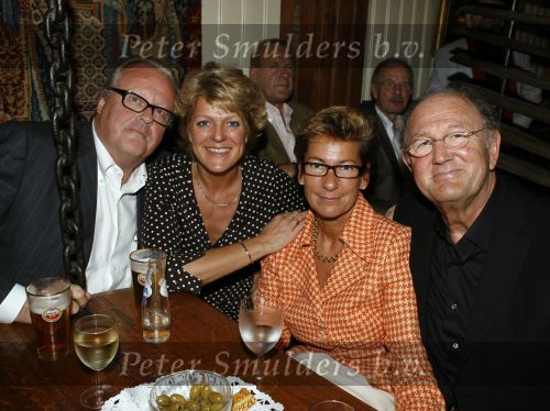 Amsterdam 11 oktober 2006
Presentatie boek Andre v Duin.
Joop en Janine v d Ende en Guus Verstraete en Simone Kleinsma