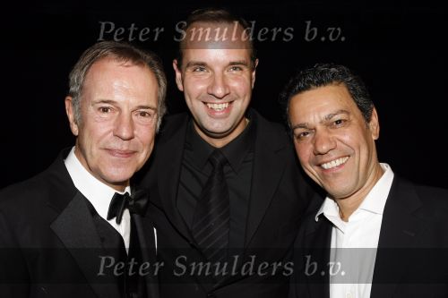 Hoorn 11 oktober 2006
Premiere wat zien ik in schouwburg Hoorn.
Jos Brink Frank Sanders en Paul v Ewijk