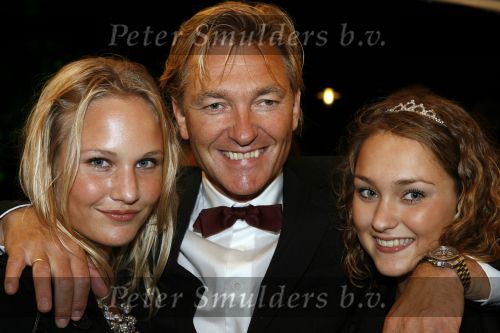 Utrecht 6 oktober 2006
Uitreiking gouden kalveren.
Laurens Klaver met zijn dochters Melody Klaver en Kimberley Klaver