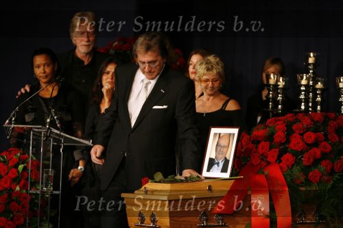 Zoetermeer 30 september 2006
Afscheidsdienst van de geluidsman van Lee Towers, Bas.
Leen
