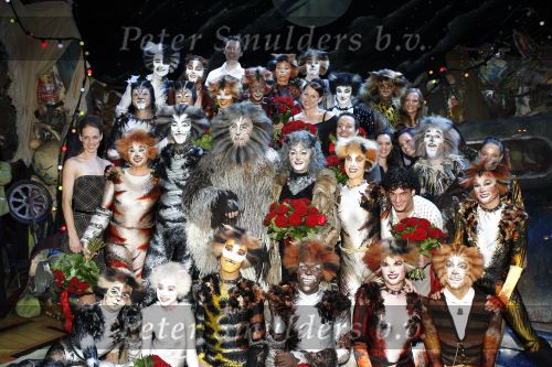 Rotterdam 7 oktober 2006
Premiere Cats in het nieuwe luxor.
Cast Cats met oa Marco Bakker Anita Meier en Anouk v Nes