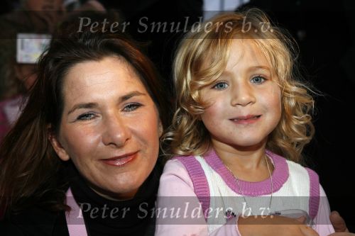 Amsterdam 6 oktober 2006
Premiere Winx club in pepsi stage.
Marlies Deckers met dochtertje