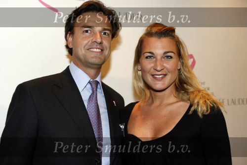 AMSTERDAM 2 OKTOBER 2006
Pink Ribbon in movenpick hotel
Barbara de Loor met Matthijs Tellegen