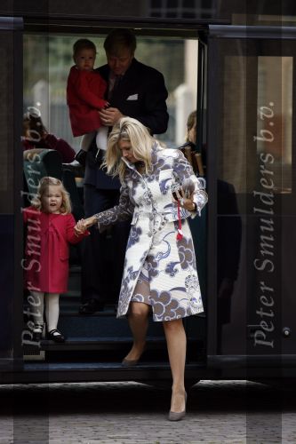 Apeldoorn 8 oktober 2006
Doop Prinses Leonore in het Loo in Apeldoorn.
Prinses Maxima met Prins Willem Alexander Prinses Alexia en Prinses Amalia