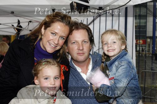 Amsterdam 6 oktober 2006
Premiere Winx club in pepsi stage.
Michiel Mol Paulien Huizinga en hun dochter Myrthe.