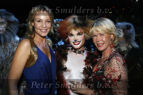 Rotterdam 7 oktober 2006
Premiere Cats in het nieuwe luxor.
 Anouk v Nes Mickey Hoogendijk en Sheila de Vries