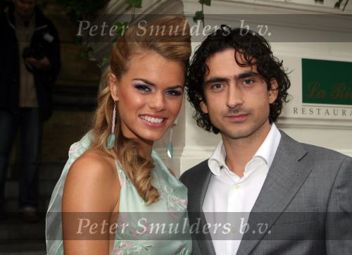 Amsterdam, 18 Oktober 2006 Beau Monde Awards 2006
Nicolette v Dam met haar vriend