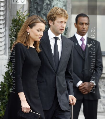 Rotterdam 16 september 2006
Herdenkingsdienst voor hr v Vollenhoven in Hulskamp gebouw.
Prins Floris en Prinses Aimee