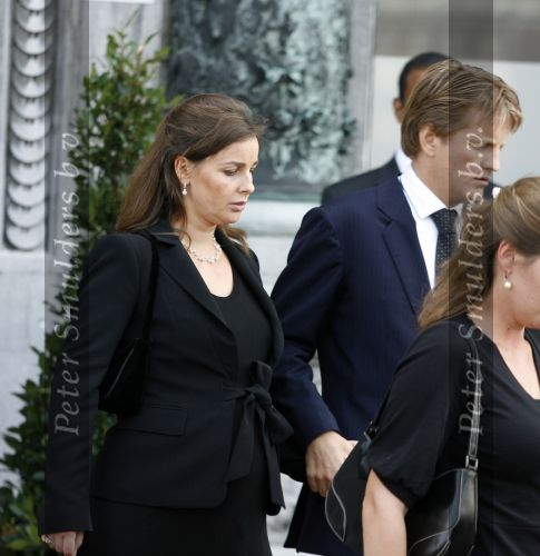 Rotterdam 16 september 2006
Herdenkingsdienst voor hr v Vollenhoven in Hulskamp gebouw.
Prins Pieter Christiaan en zijn zwangere vrouw Anita