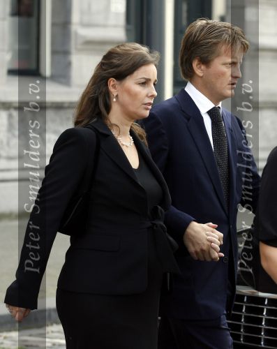 Rotterdam 16 september 2006
Herdenkingsdienst voor hr v Vollenhoven in Hulskamp gebouw.
Prins Pieter Christiaan en zijn zwangere vrouw Anita