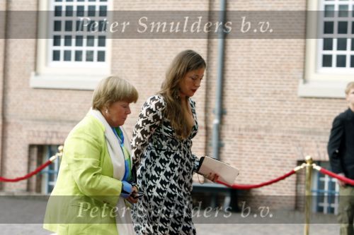 Apeldoorn 8 oktober 2006
Doop Prinses Leonore in het Loo in Apeldoorn.
Prinses Juliana en Prinses Christina met hand in gips/verband
Peter Smulders bv