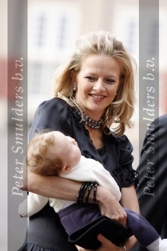 Apeldoorn 8 oktober 2006
Doop Prinses Leonore in het Loo in Apeldoorn.
Prinses Mabel en Prins Constantijn met hun kinderen Luana en Zaria
Peter Smulders bv
