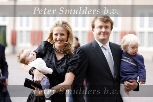 Apeldoorn 8 oktober 2006
Doop Prinses Leonore in het Loo in Apeldoorn.
Prinses Mabel en Prins Constantijn met hun kinderen Luana en Zaria
Peter Smulders bv