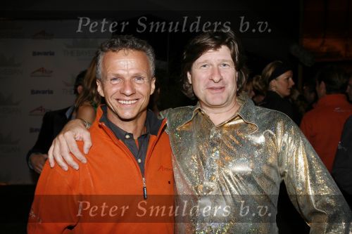 Amsterdam 30 september 2006
feestje A1 grand prix in club Onassis.
Rob Muntz en Jan Lammers.