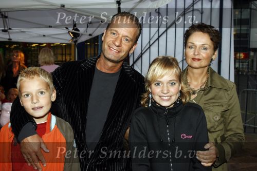 Amsterdam 6 oktober 2006
Premiere Winx club.
Ron Boszhard met vrouw en kinderen