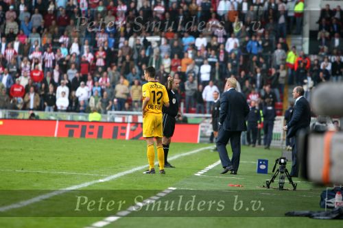 Eindhoven, 20 Oktober 2006 
Kompetitiewedstrijd PSV-Roda JC Seizoen 2006/2007
Eindstand 4-1
Scheidsrechter Ruud Bossen in discussie met Ronald Koeman en Jan Wouters