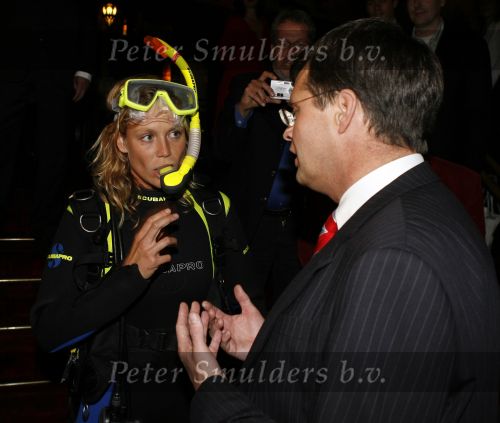 Amsterdam 6 oktober 2006
Premiere an inconvenient Truth in Tuschinski.
Jan Peter Balkenende en Sophie Hilbrand in duikpak.
