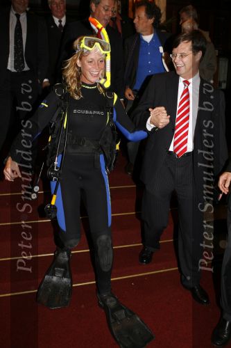 Amsterdam 6 oktober 2006
Premiere an inconvenient Truth in Tuschinski.
Jan Peter Balkenende en Sophie Hilbrand in duikpak.