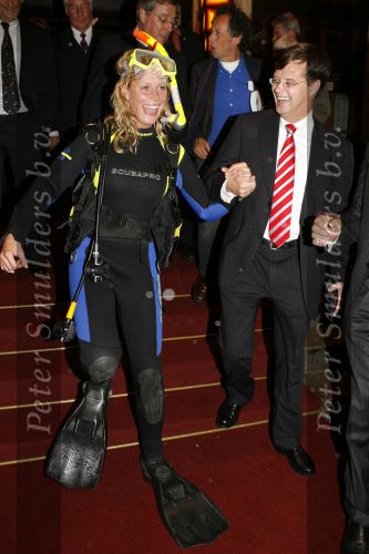 Amsterdam 6 oktober 2006
Premiere an inconvenient Truth in Tuschinski.
Jan Peter Balkenende en Sophie Hilbrand in duikpak.