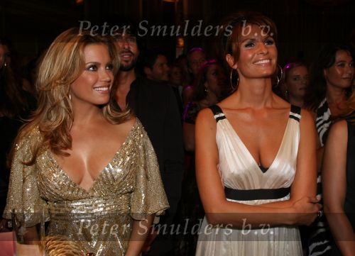 Amsterdam, 18 Oktober 2006 Beau Monde Awards 2006
Sylvie v d Vaart en winnares Leontien Borsato