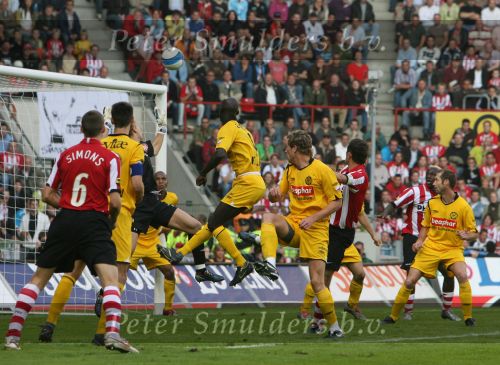 Eindhoven, 20 Oktober 2006 
Kompetitiewedstrijd PSV-Roda JC Seizoen 2006/2007
Eindstand 4-1
Phillip Cocu probeert doelman Vladan Kujovic te verslaan