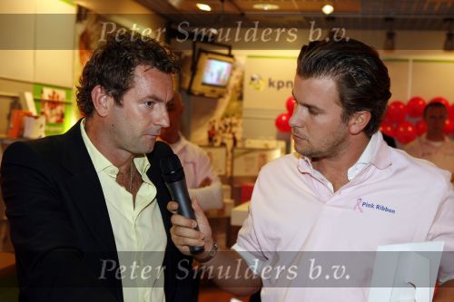 Amsterdam 5 oktober 2006
Winston Gerschtanowitz en Raymond v d Klundert bij presentatie Pink Ribbon Samsung en KPN.