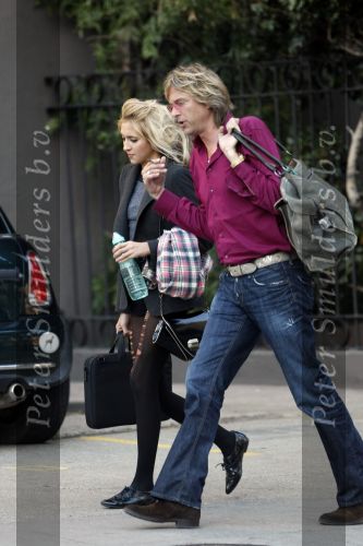San Francisco 1 oktober 2009
Adam Curry en zijn dochter Christina verlaten het bedrijf van Adam en wandelen naar huis.
Peter Smulders bv