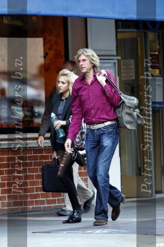 San Francisco 1 oktober 2009
Adam Curry en zijn dochter Christina verlaten het bedrijf van Adam en wandelen naar huis.
Peter Smulders bv