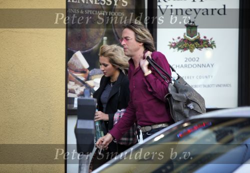 San Francisco 1 oktober 2009
Adam Curry en zijn dochter Christina verlaten het bedrijf van Adam en wandelen naar huis.
Peter Smulders bv