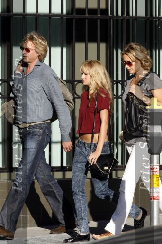 San Francisco 2 oktober 2009
Micky Hoogendijk en Christina Curry halen Adam Curry op bij zijn zaak. Daarna wandelen ze naar huis.
Peter Smulders bv