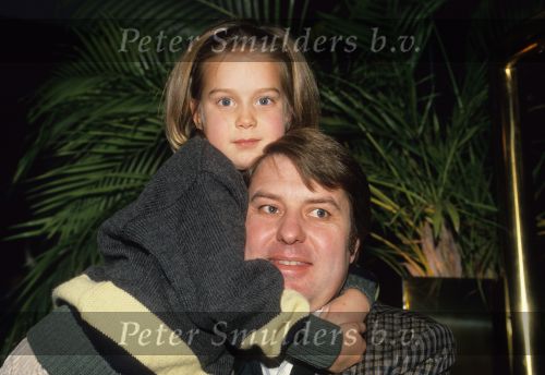 Maastricht, 10 Januari 1990
Arthur Oostwegel ( de inmiddels overleden ex-echtgenoot van Marjon Lambriks ) met zijn dochter Caroline Oostwegel