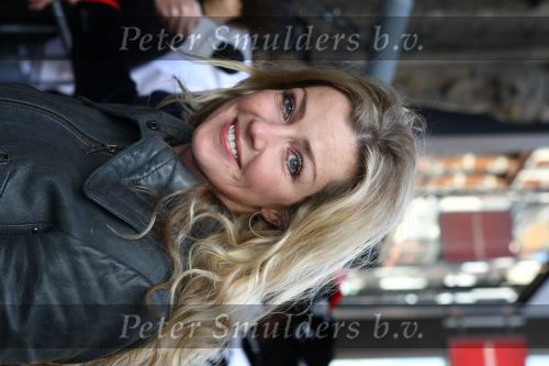 Amsterdam, 4 Oktober 2009
Premiere in Tuschinski, Nederlandse speelfilm:
Sinterklaas en de verdwenen pakjesboot
Brigitte Nijman met dochter
Foto Peter Smulders