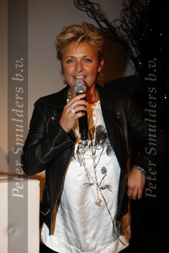 Amsterdam 8 oktober 2009
Feestavond  tbv orange babies. caroline Tensen
Peter Smulders bv
