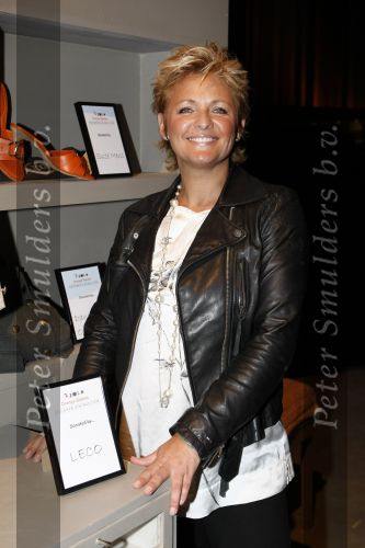 Amsterdam 8 oktober 2009
Feestavond  tbv orange babies. caroline Tensen
Peter Smulders bv