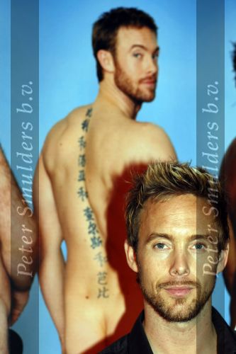 Amsterdam 13 oktober 2009
Perspresentatie van de Full Monty met oa Charly Luske  Ellen Evers Bettina Berger Rogier Komproe Vincent de Lusenet Han Oldigs Zjon Smaal en Richard Spijkers. Charly heeft Tatoo op zijn rug met van chinese tekens waar de namen van zijn kinderen en Tanja Jess staan
Peter Smulders bv