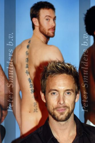 Amsterdam 13 oktober 2009
Perspresentatie van de Full Monty met oa Charly Luske  Ellen Evers Bettina Berger Rogier Komproe Vincent de Lusenet Han Oldigs Zjon Smaal en Richard Spijkers. Charly heeft Tatoo op zijn rug met van chinese tekens waar de namen van zijn kinderen en Tanja Jess staan
Peter Smulders bv