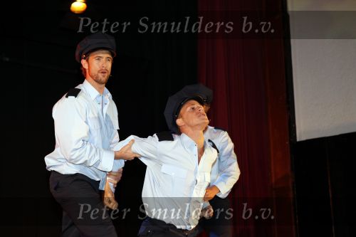 Amsterdam 13 oktober 2009
Perspresentatie van de Full Monty met oa Charly Luske  Ellen Evers Bettina Berger Rogier Komproe Vincent de Lusenet Han Oldigs Zjon Smaal en Richard Spijkers.
Peter Smulders bv