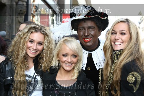 Amsterdam, 4 Oktober 2009
Premiere in Tuschinski, Nederlandse speelfilm:
Sinterklaas en de verdwenen pakjesboot
Djumbo
Foto Peter Smulders
