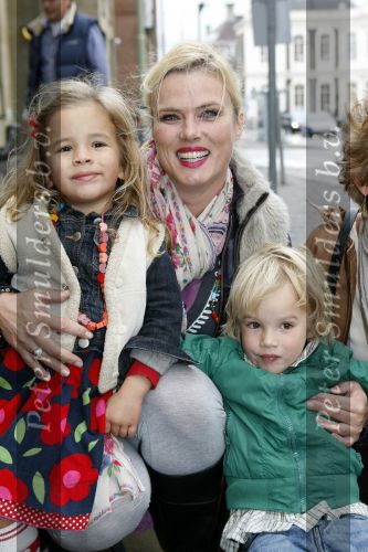 Den Haag 11 oktober 2009
Premiere in theater Diligentia. Dominique v vliet met kinderen/tweeling
Peter Smulders bv