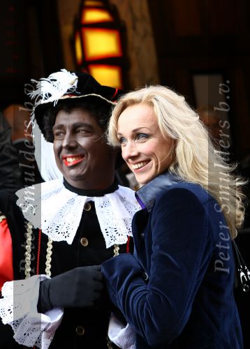 Amsterdam, 4 Oktober 2009
Premiere in Tuschinski, Nederlandse speelfilm:
Sinterklaas en de verdwenen pakjesboot
Ellen Evers
Foto Peter Smulders