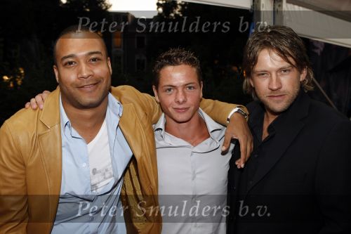 Utrecht 22 september 2009
Premiere Lover of Loser in  stadsschouwburg Utrecht. Everon jackson Hooi Ferry Somogyi  en ...
Peter Smulders bv