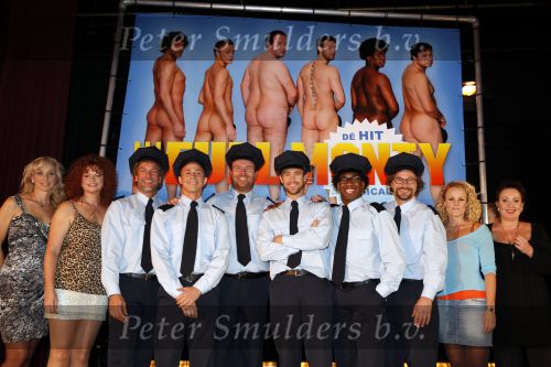 Amsterdam 13 oktober 2009
Perspresentatie van de Full Monty met oa Charly Luske  Ellen Evers Bettina Berger Rogier Komproe Vincent de Lusenet Han Oldigs Zjon Smaal en Richard Spijkers.
Peter Smulders bv